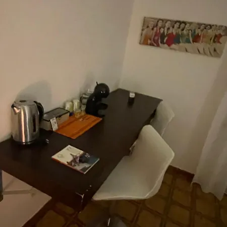 A Casa Da Mari Stanza Privata Bagno Condiviso * Olbia